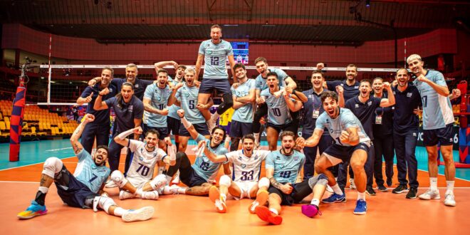 Volleyball players in action during a EuroVolley match