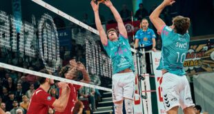 Volleyball players in action during a German Bundesliga match