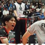 Wolfdogs Nagoya players celebrating a point during a match